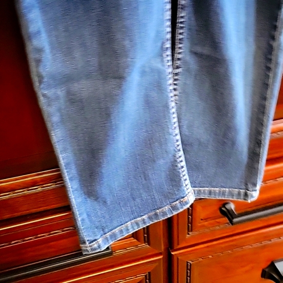 Tommy Bahama Womens Jeans size 8 - Picture 2 of 11